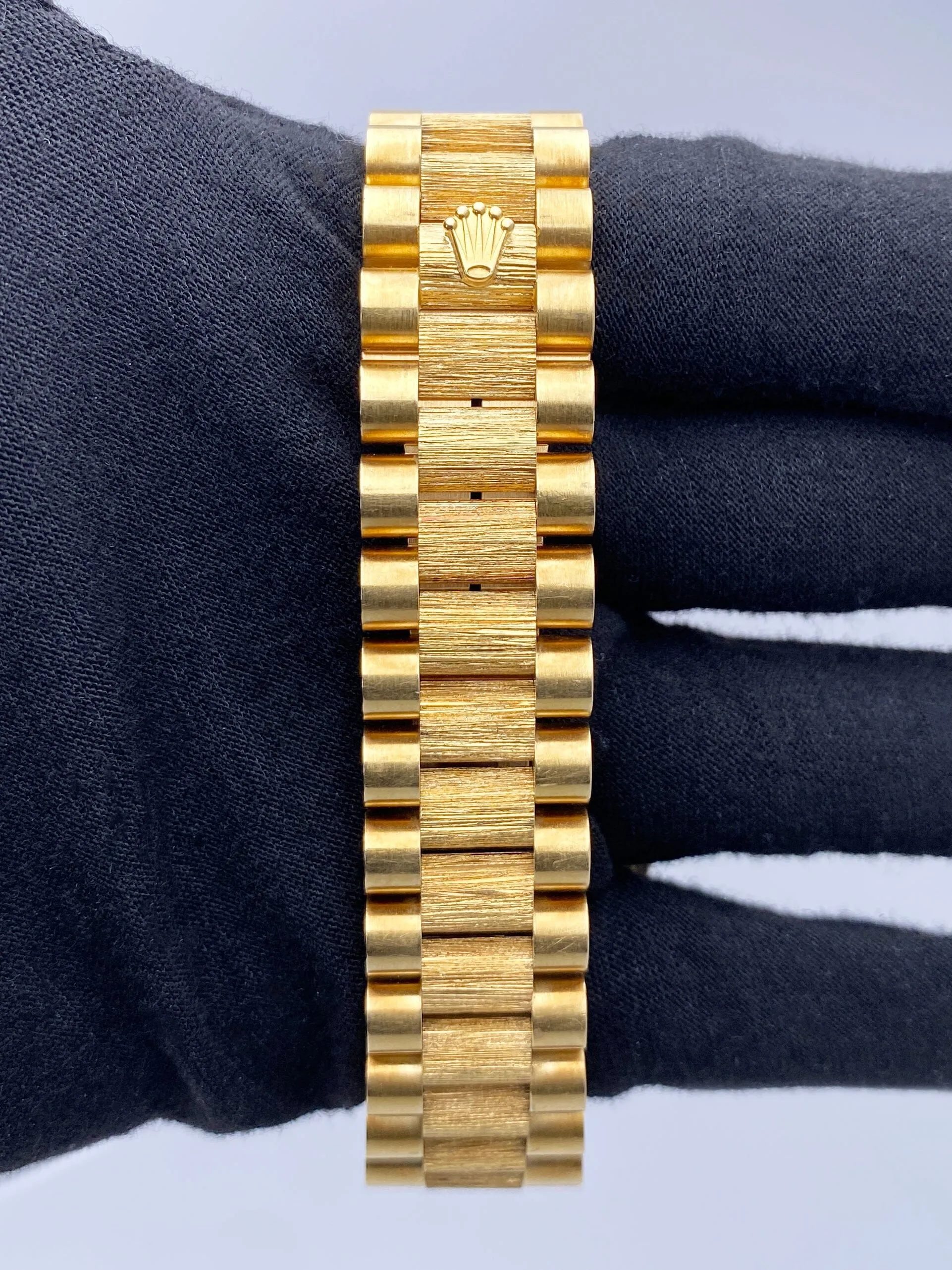 Rolex Day Date 18108 Diamond18K Yellow Gold Bark Finish Mens Watch